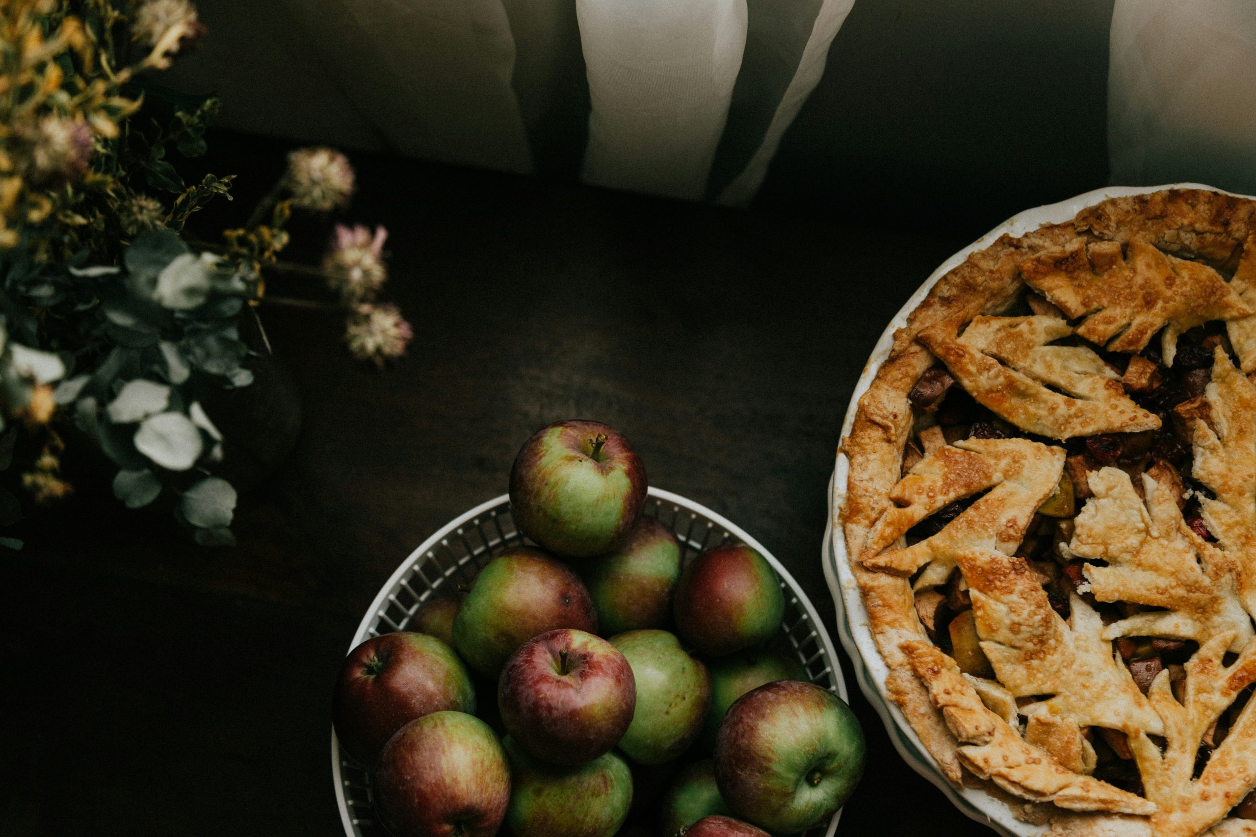 What Is The Best Cookware For Baking In The Oven?