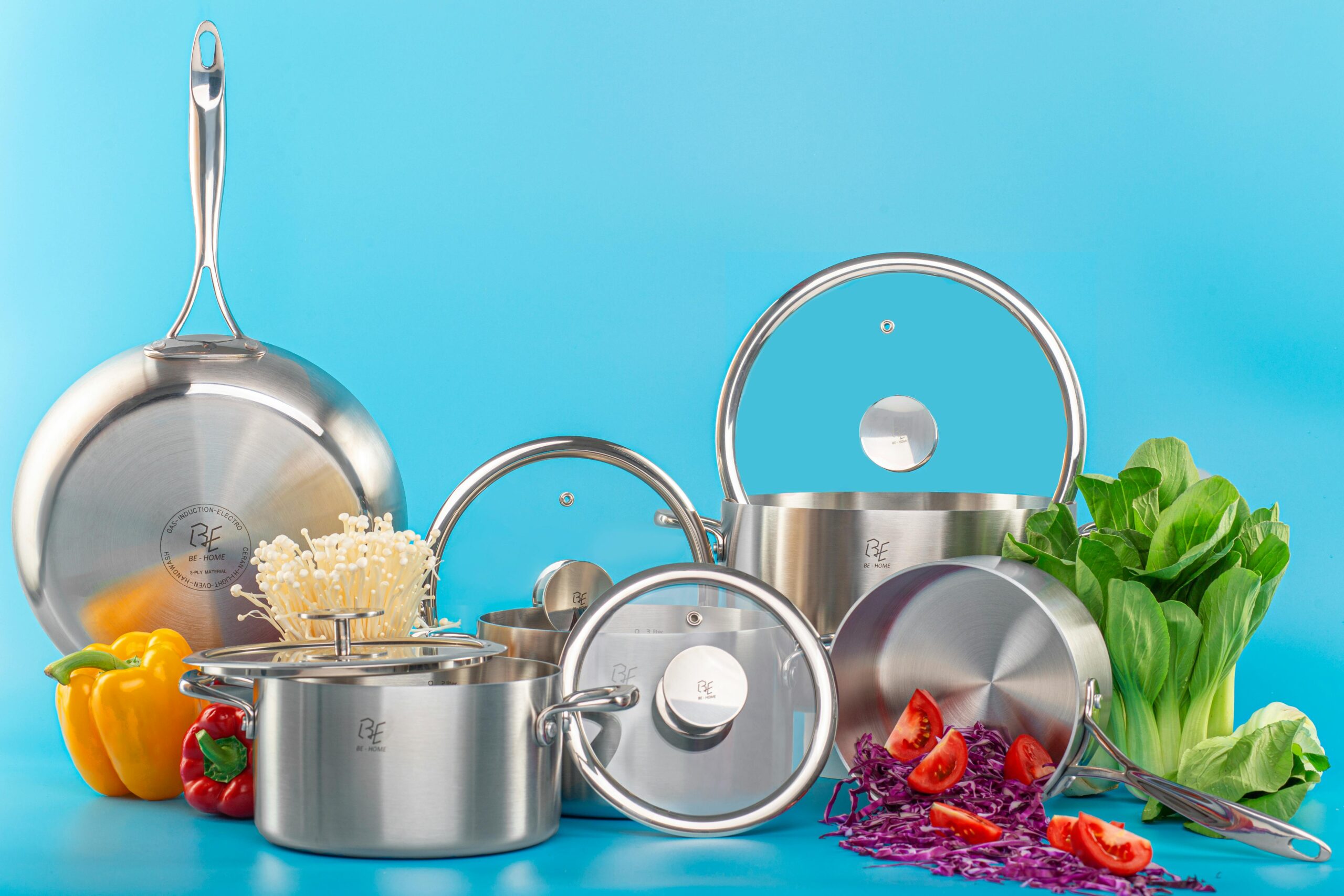 Ammeloo Pcs Pots and Pans Set Non Stick, Ceramic Kitchen Cookware Set with Detachable Handle, Non Toxic Cooking Set for Kitchen, RV, Camping and Fridge, Induction Ready, Dishwasher/Oven Safe, Black Ammeloo Pcs Pots and Pans Set Non Stick, Ceramic Kitchen Cookware Set with Detachable Handle, Non Toxic Cooking Set for Kitchen, RV, Camping and Fridge, Induction Ready, Dishwasher/Oven Safe, Black